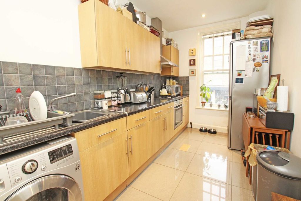 Property photo 3 of 4