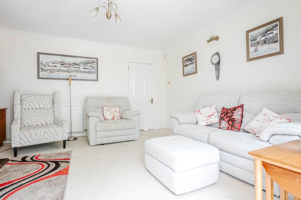 Property photo 2 of 16 Picture No. 08