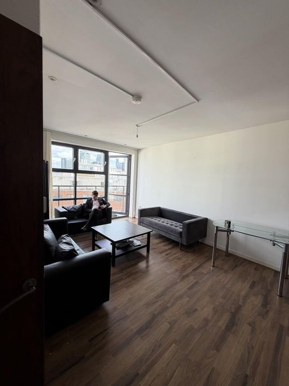 Property photo 3 of 7