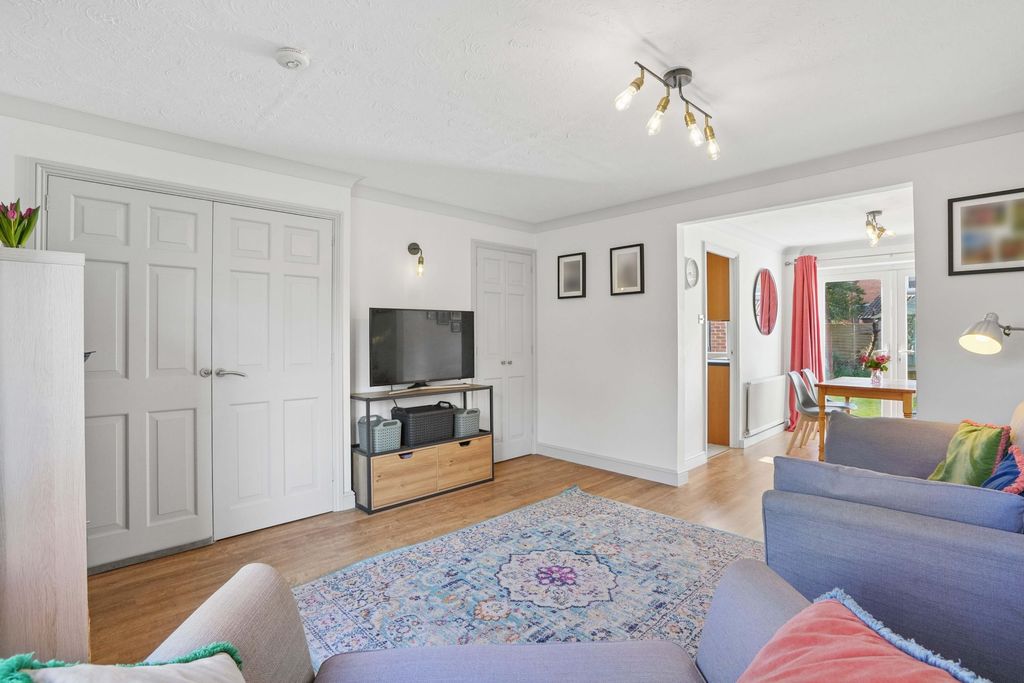 Property photo 3 of 19