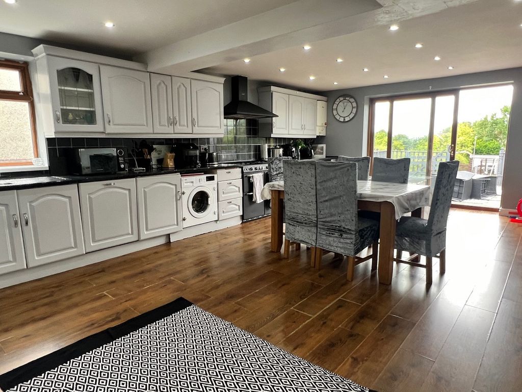 Property photo 2 of 17 Kitchen-Diner