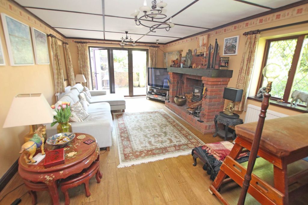 Property photo 3 of 20