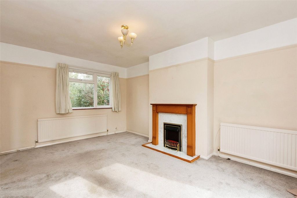 Property photo 2 of 17 Picture No. 21