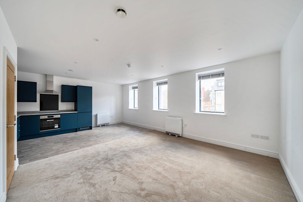 Property photo 1 of 10 1448346-8-69E63Ab4Da64A