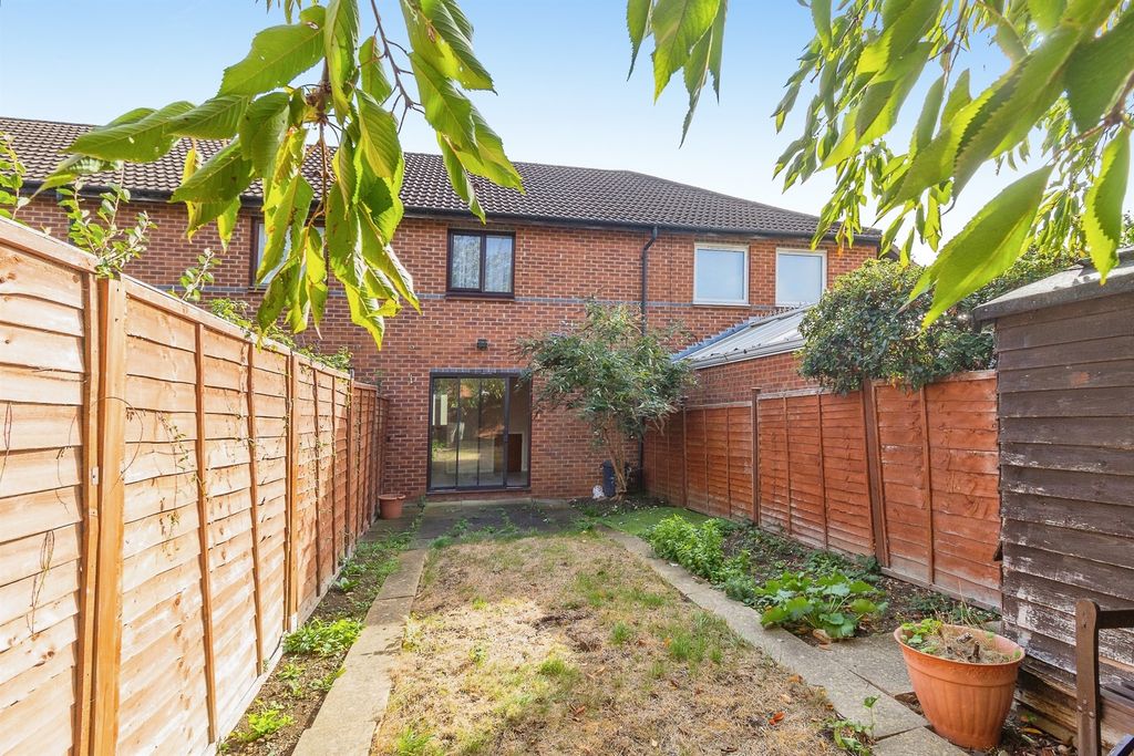 Property photo 2 of 13