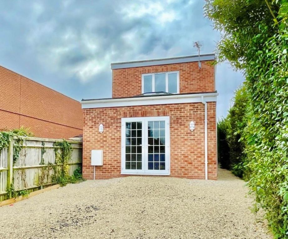 Property photo 1 of 7