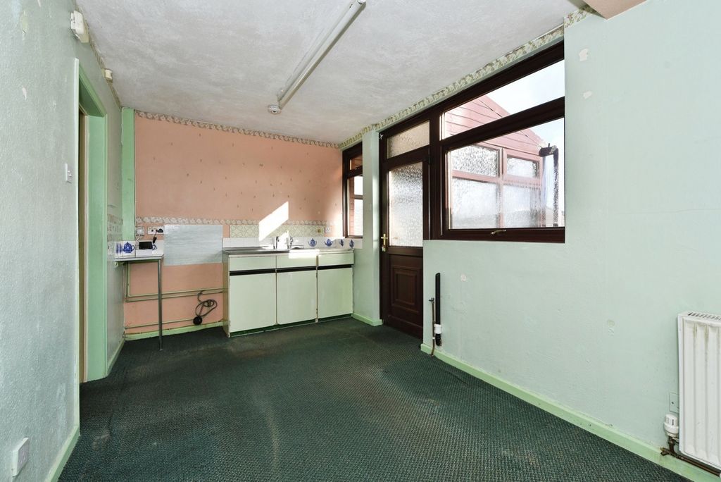 Property photo 2 of 13 Pbox-Img.Jpg