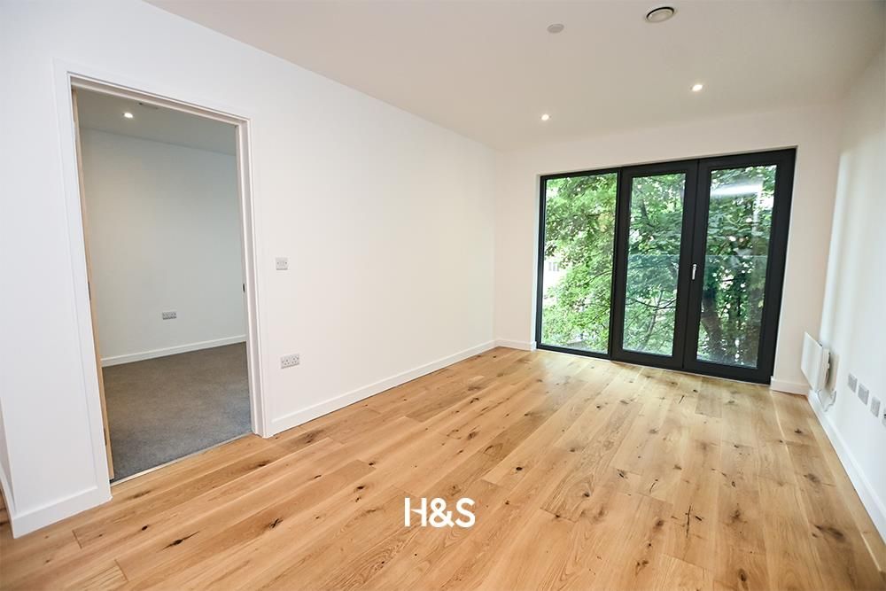Property photo 2 of 11 103Axium-2.Jpg