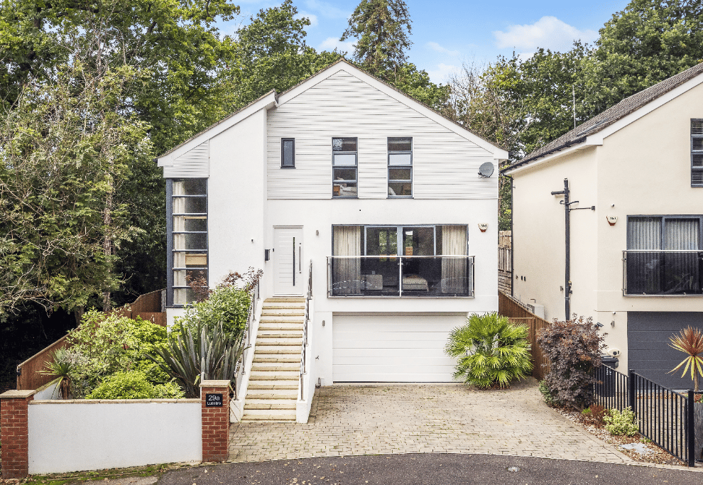 Property photo 1 of 30