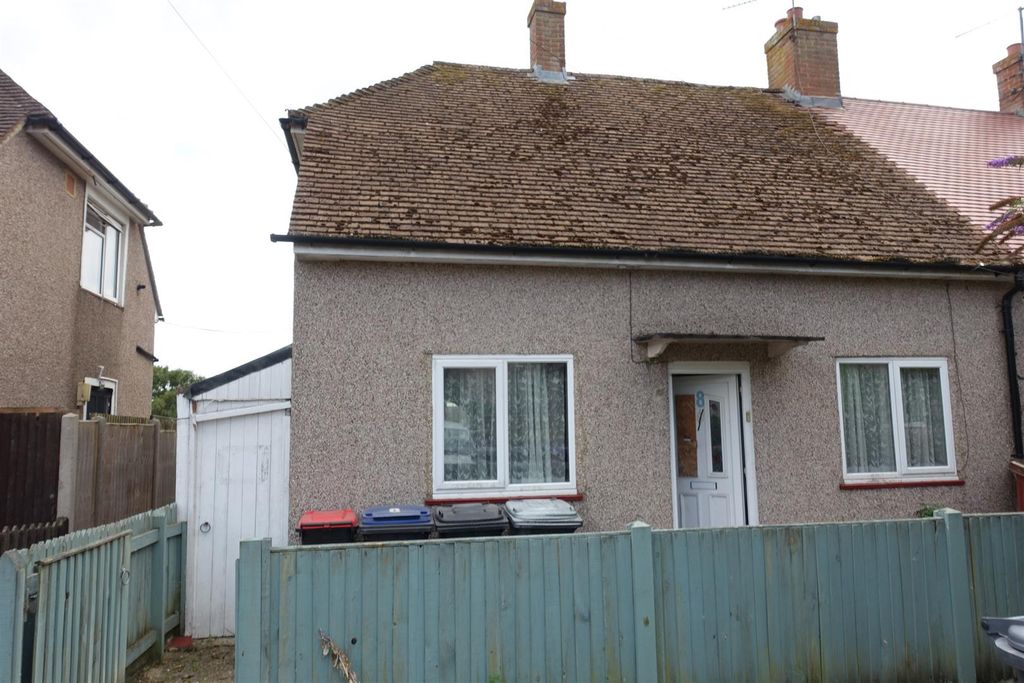 Property photo 1 of 20 2 Bedroom Semi Detached