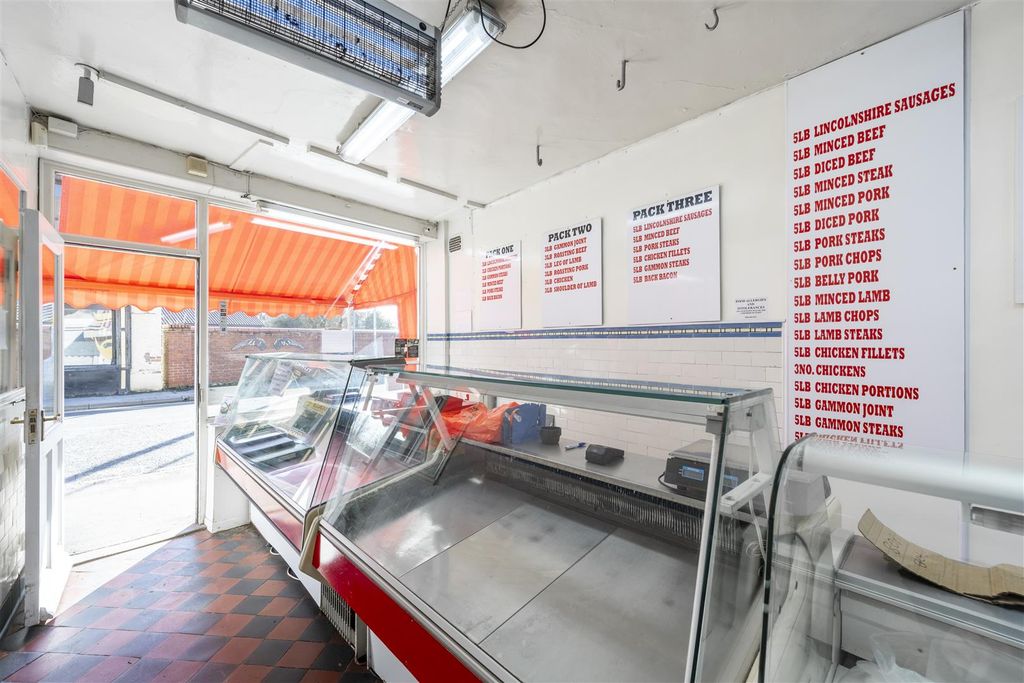 Property photo 2 of 21 29 High Street (Wainfleet)-13.Jpg