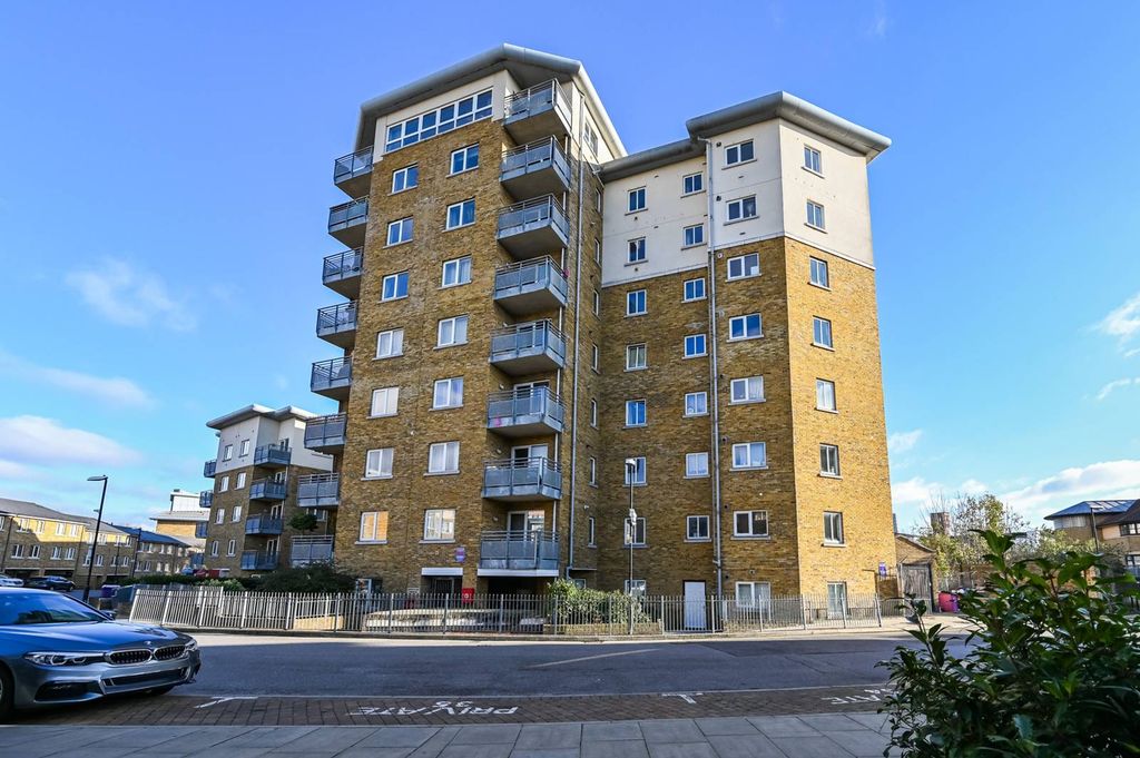 Property photo 2 of 5