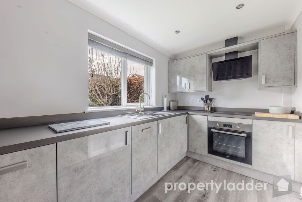 Property photo 2 of 17 Pl-13