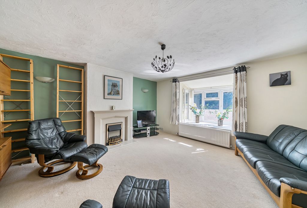 Property photo 3 of 22 1350718-9-68c4363...