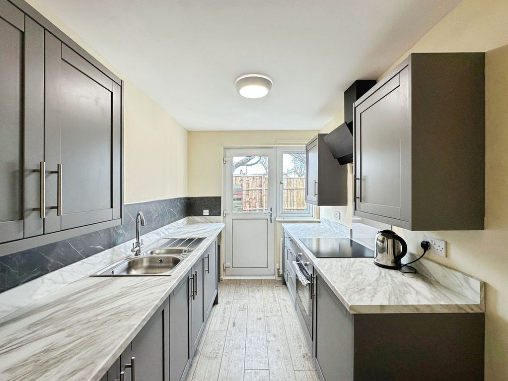 Property photo 2 of 19 Photo 16