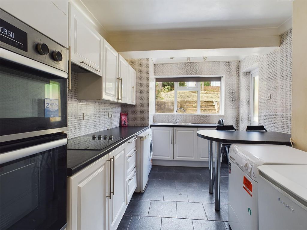 Property photo 3 of 10 Cam02534G0-Pr0320-Still002.Jpg