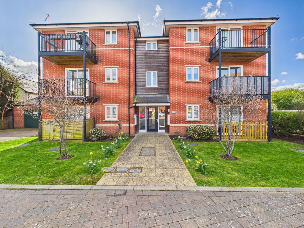 Property photo 1 of 7 A Beautifully Presented First Floor One Bedroom Apartment