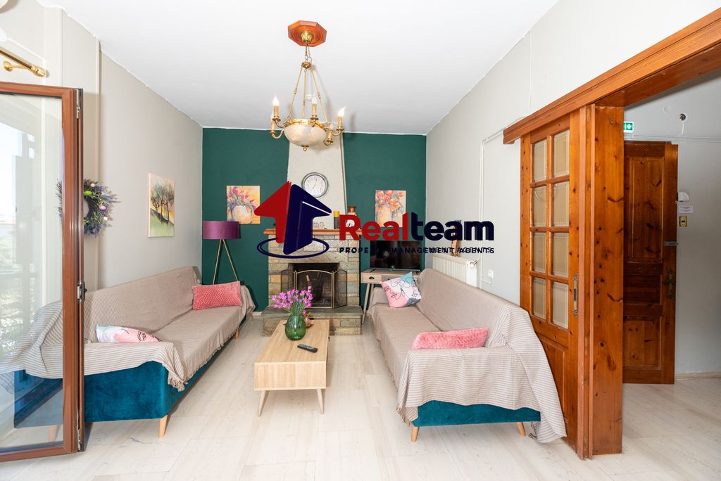 Property photo 2 of 26