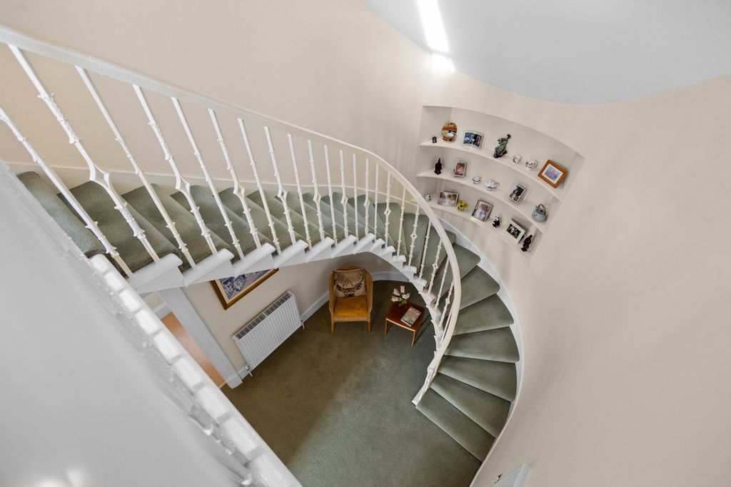 Additional image 14 of 4 bed maisonette for saleLondon Road, Kilmarnock KA3