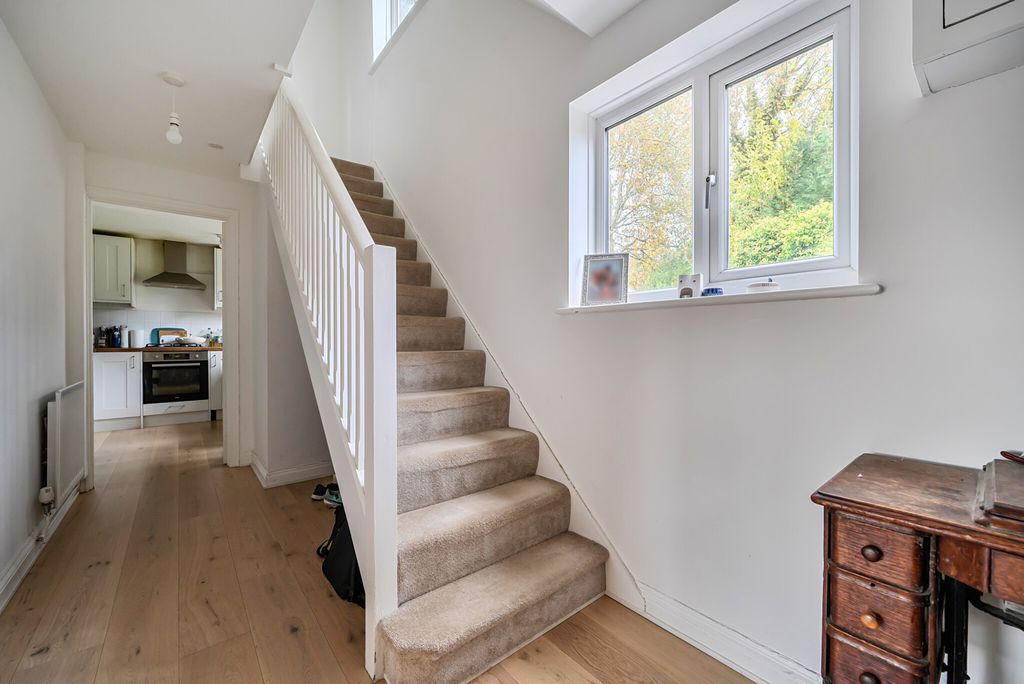 Property photo 3 of 16 1372086-6-68Ff85A...