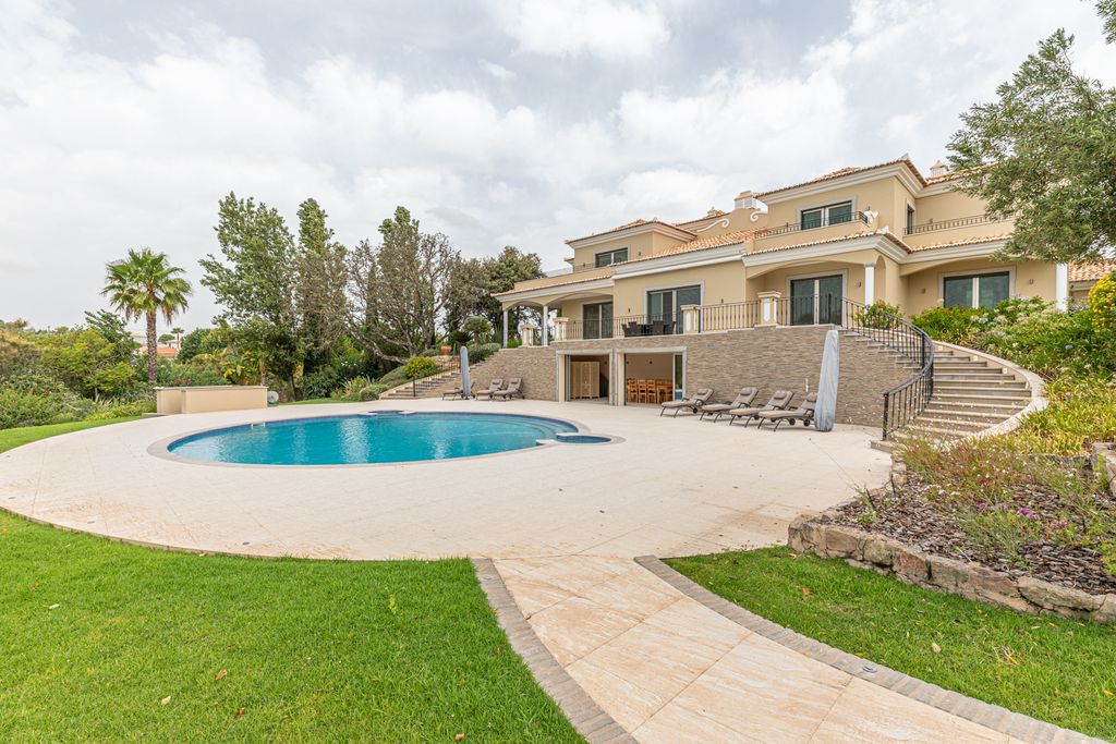 Property photo 1 of 50