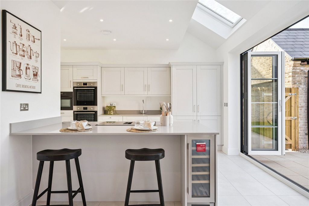 Property photo 3 of 19 The Knightley