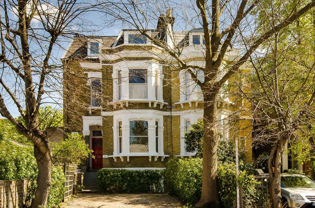 Property photo 1 of 10