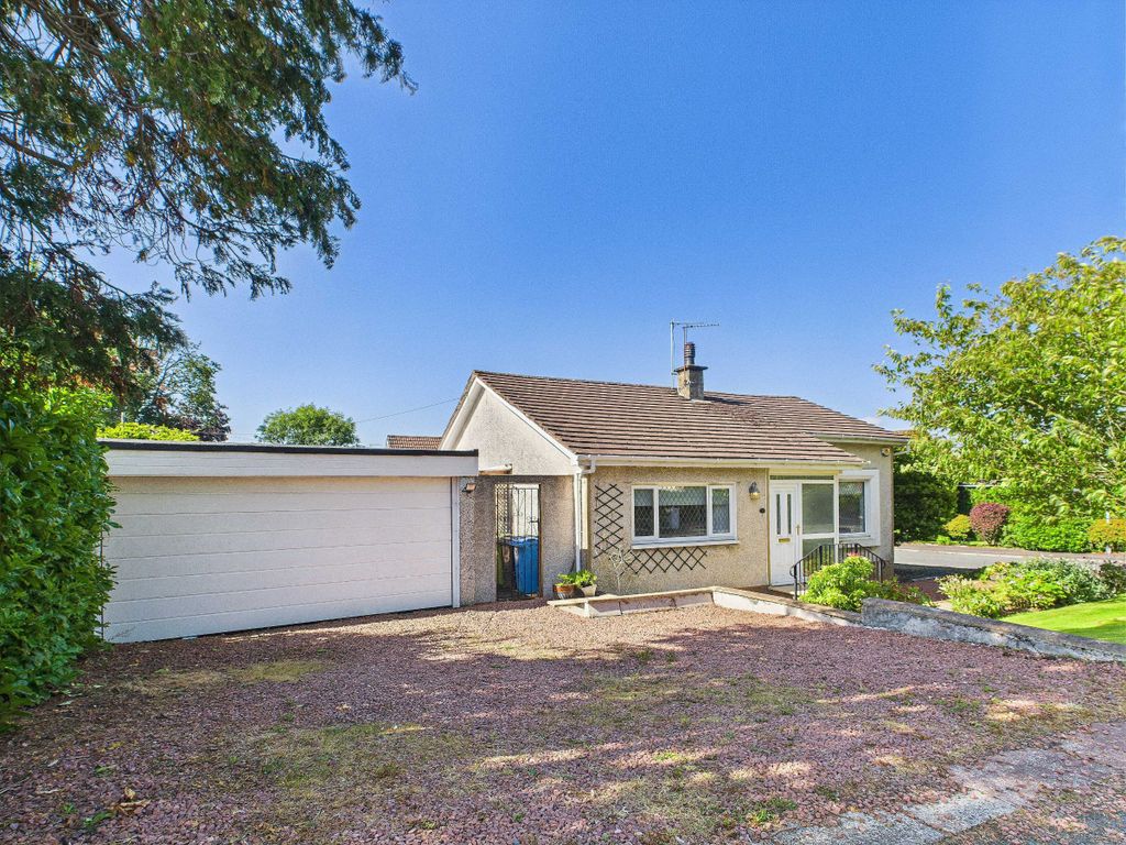 Property photo 2 of 29