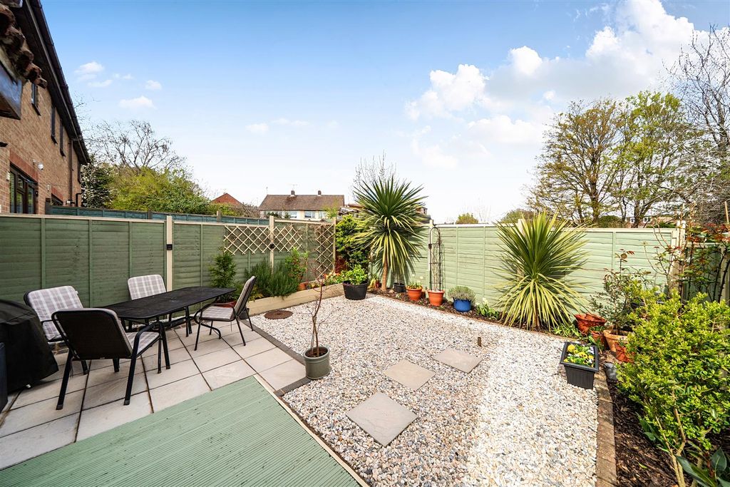 Additional image 10 of 1 bed property for saleDryden Close, Fareham, Hampshire PO16