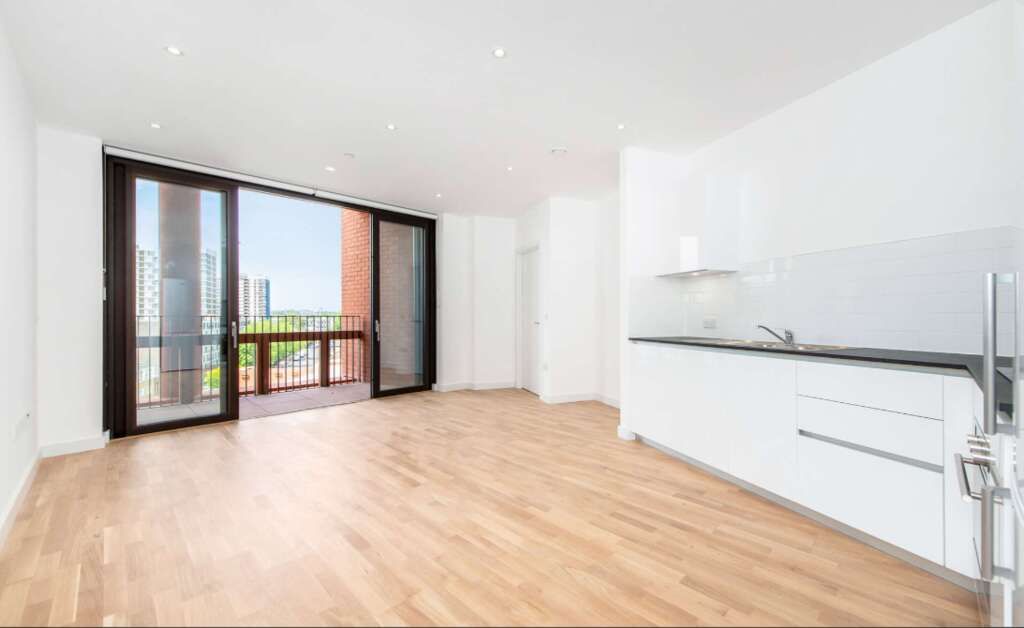 Property photo 3 of 8