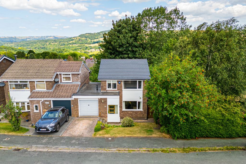 Property photo 1 of 30
