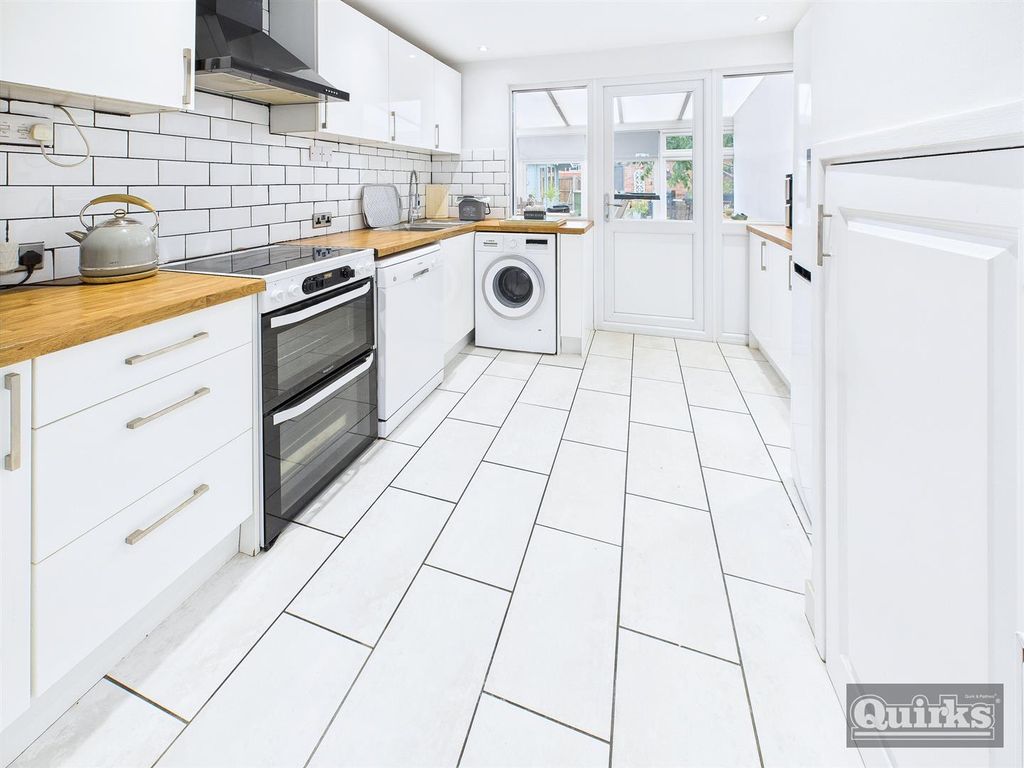 Property photo 2 of 13 Cam02342G0-Pr0129-Still001.Jpg