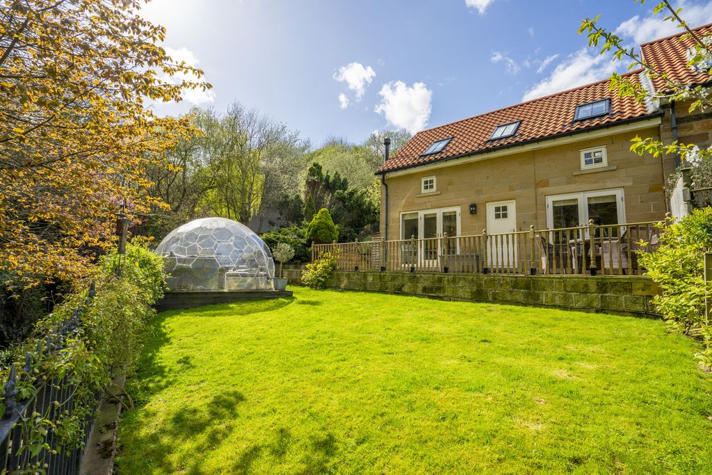Property photo 1 of 22 Rear Garden
