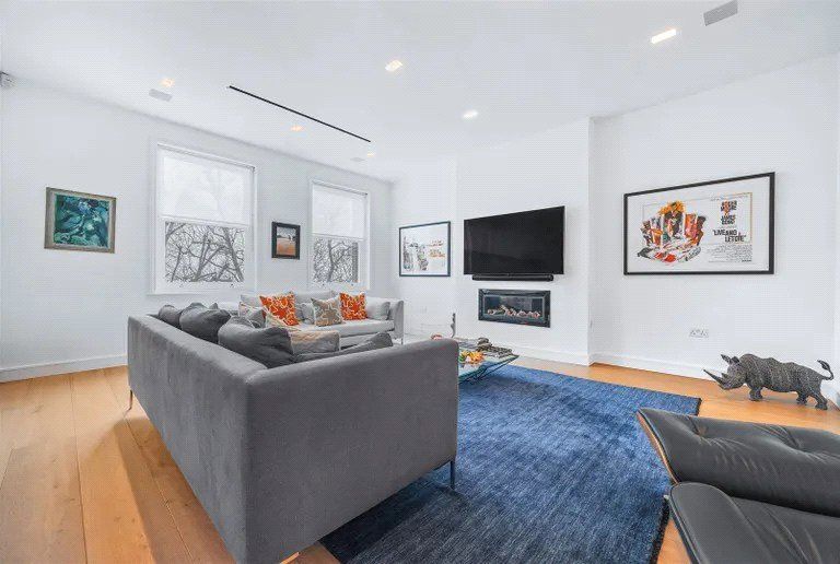 Property photo 3 of 14 Picture No. 05