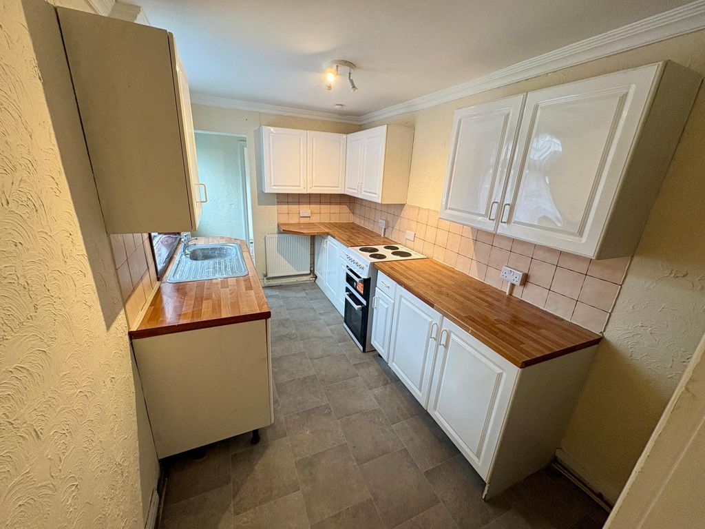 Property photo 2 of 7 Photo 1