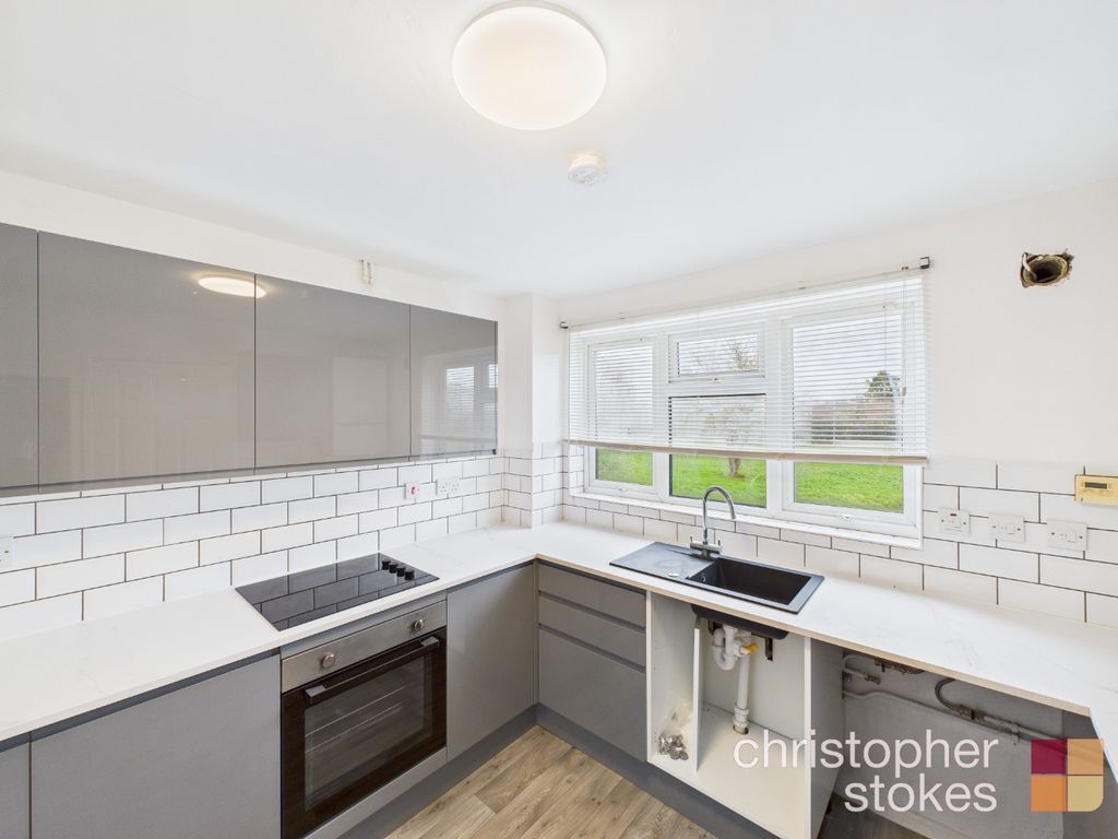 Property photo 1 of 13 4832900