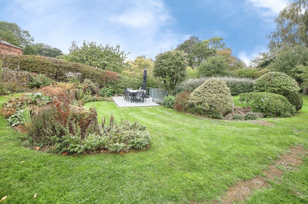 Property photo 3 of 24