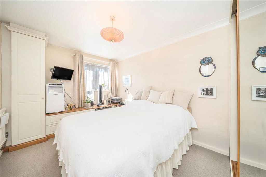 Property photo 3 of 4