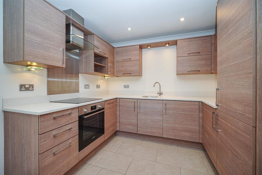 Property photo 3 of 17 4-Farm-Way-01703.Jpg