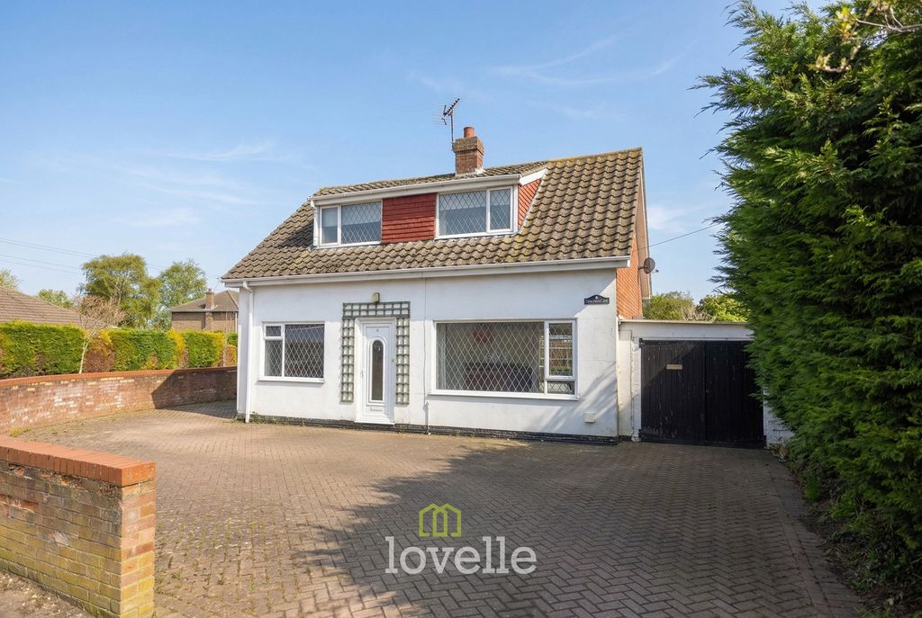 Property photo 1 of 27