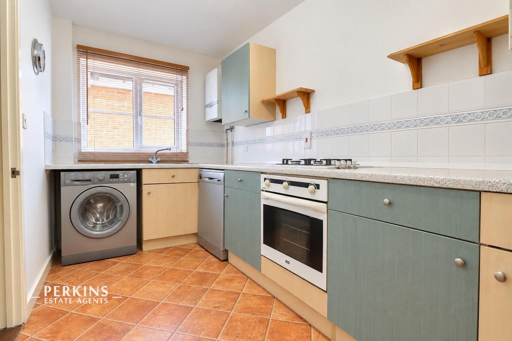 Property photo 1 of 8 Kitchen.Jpg