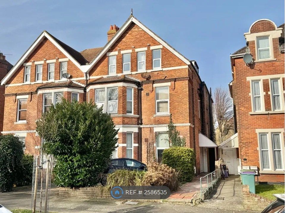 Property photo 1 of 8