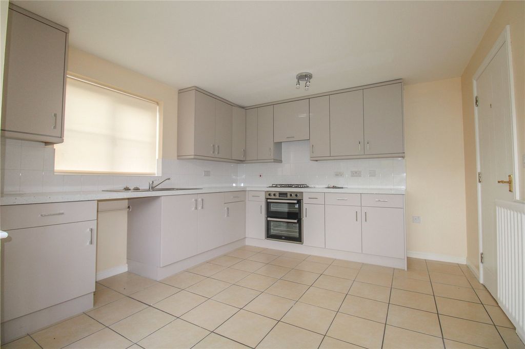 Property photo 3 of 20 Picture No. 24