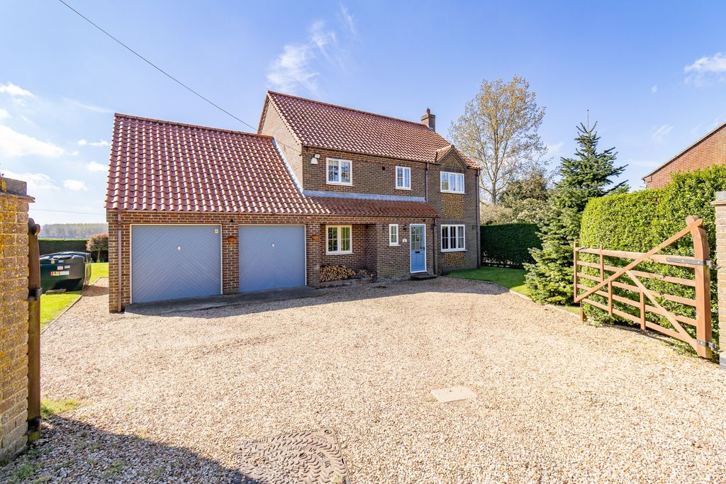 Property photo 2 of 35 3719007