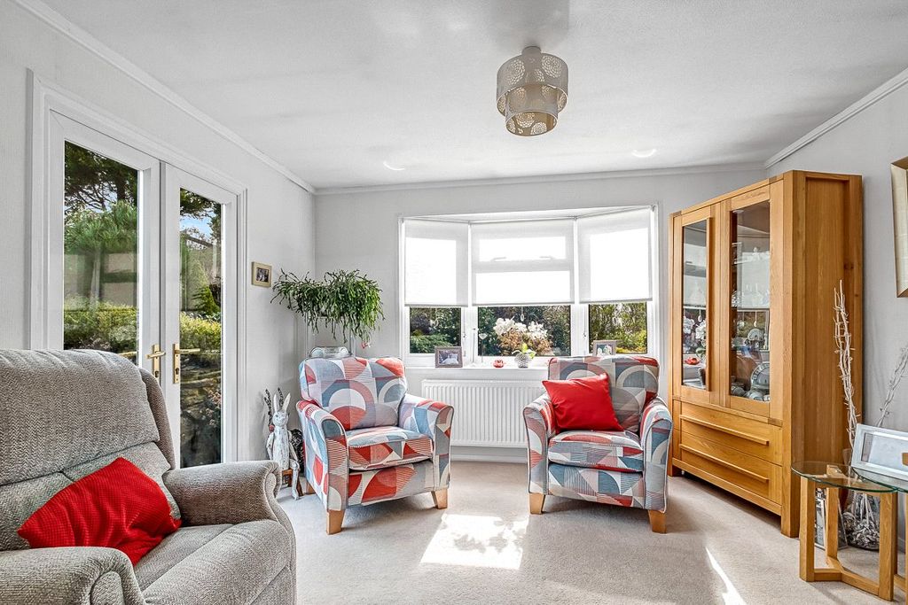 Property photo 2 of 14 Living Room