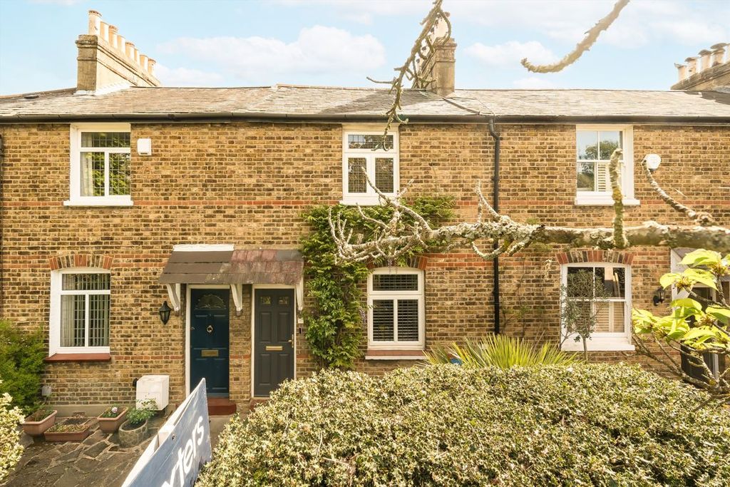 Property photo 1 of 6