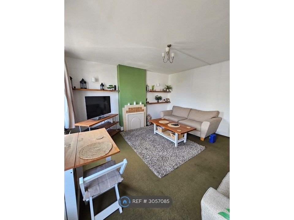 Property photo 2 of 6