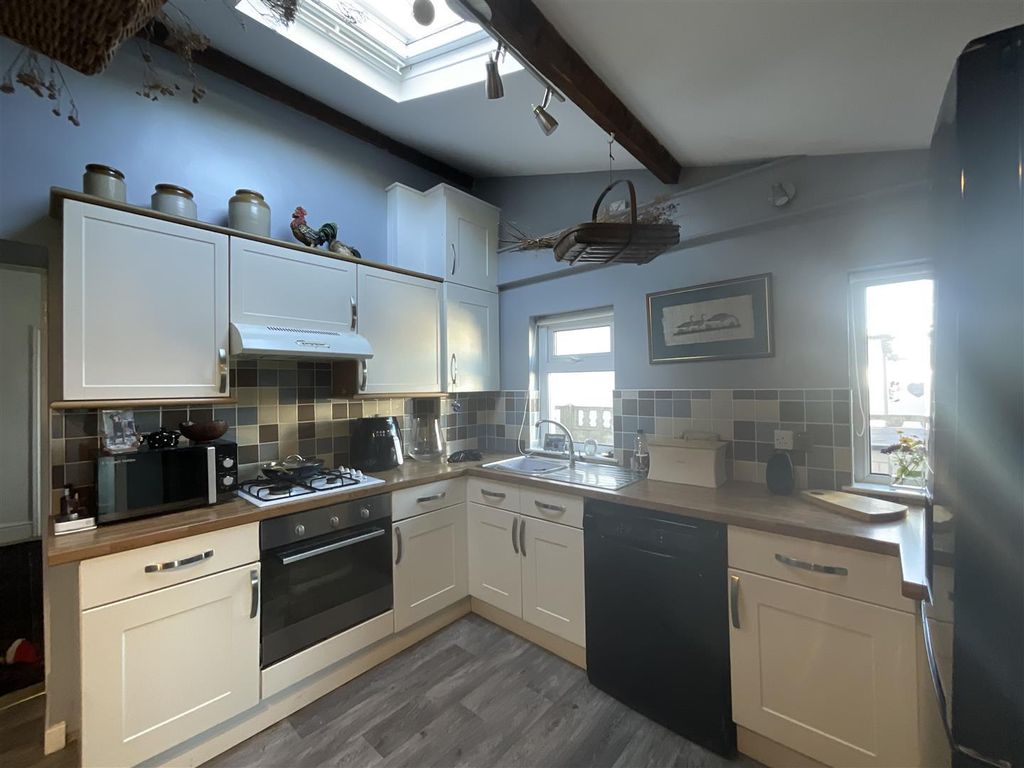 Property photo 3 of 25 3.Jpg