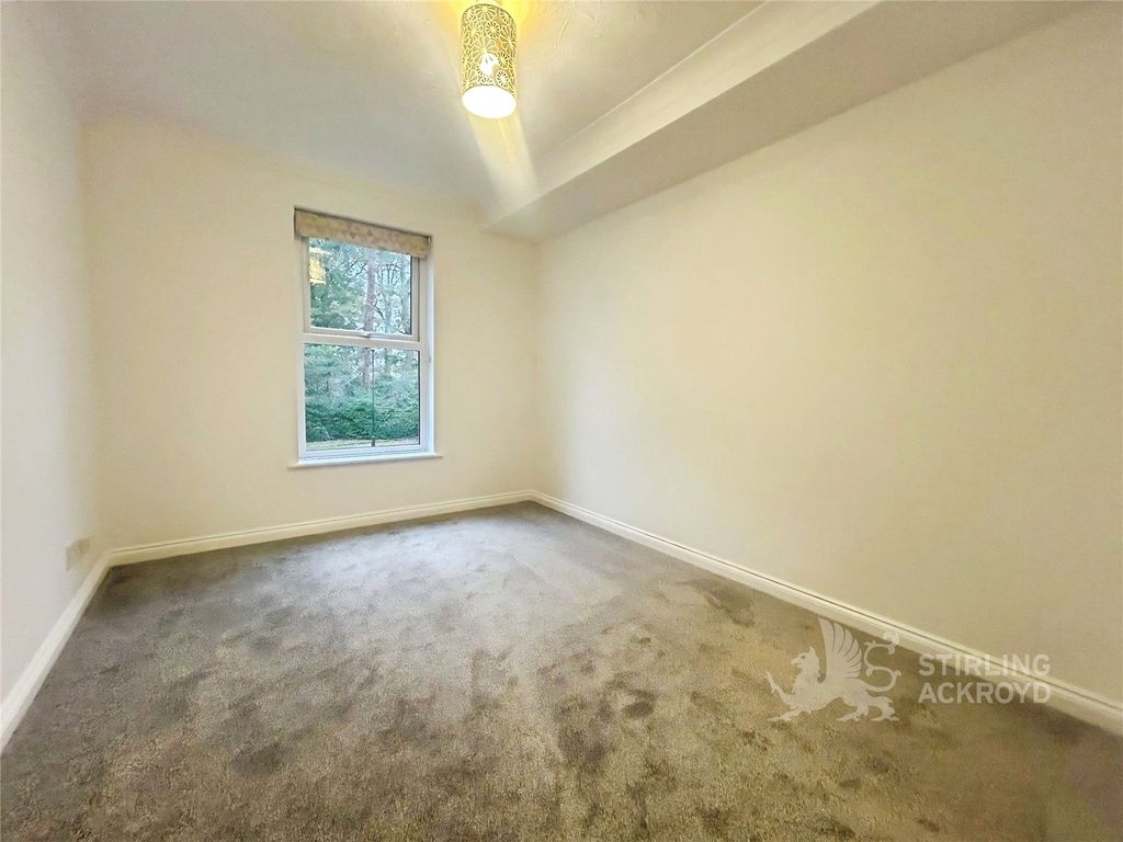 Property photo 3 of 7 Bedroom