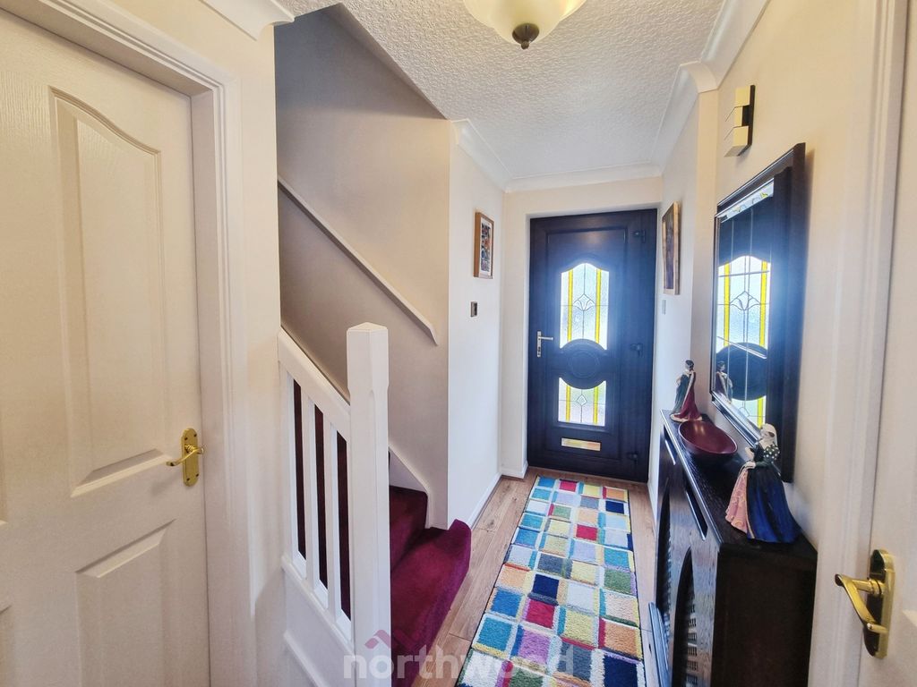 Property photo 3 of 21